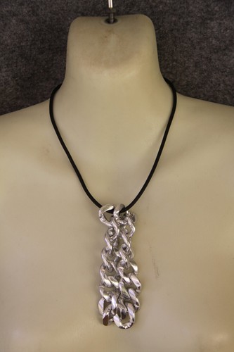 Kurze schwarze kautschuk kette - schwarze,